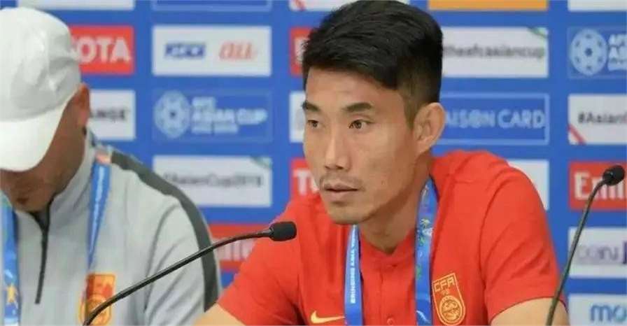 爱游戏体育-前国脚曝国足新帅人选，直指45岁亚洲足球先生，范志毅被淘汰(前国脚潜逃国外都有谁)