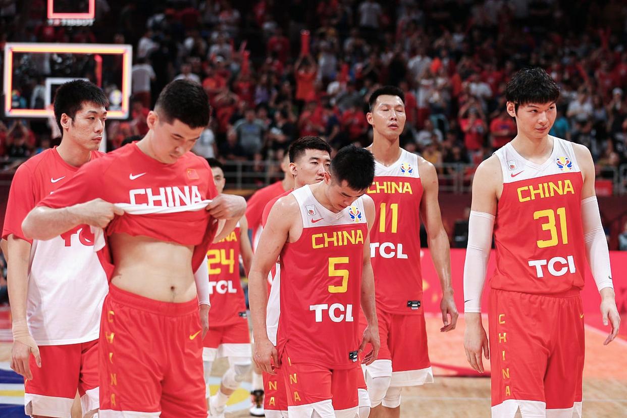 爱游戏体育-中国男篮集训名单周琦回归赵继伟赵睿在列的简单介绍